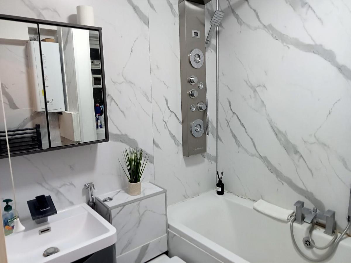 Studio Apartment In London, Bethnal Green Luaran gambar